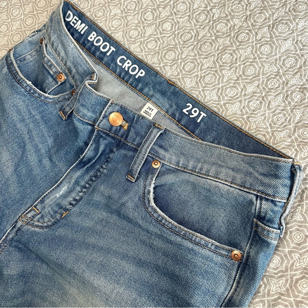 J. Crew Demi Boot Crop Jeans Size 29T Tall Denim Size 8 NWOT - Picture 4 of 12